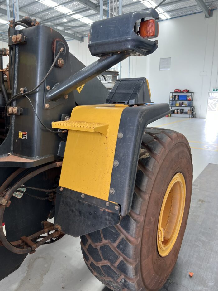 Komatsu WA320PZ-6 Tool Carrier For Sale - Image 10