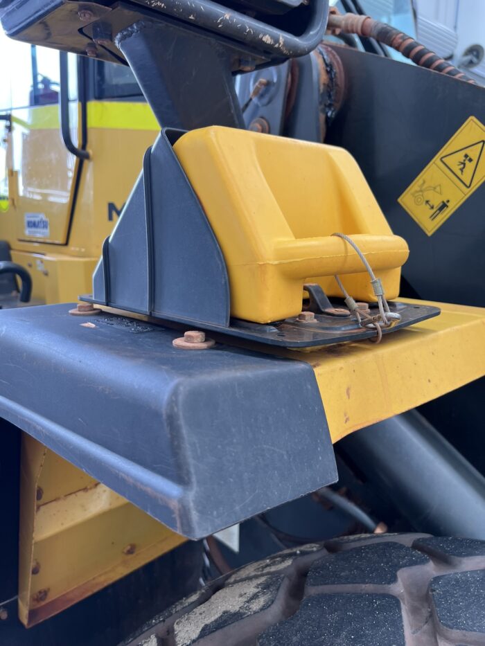 Komatsu WA320PZ-6 Tool Carrier For Sale - Image 9