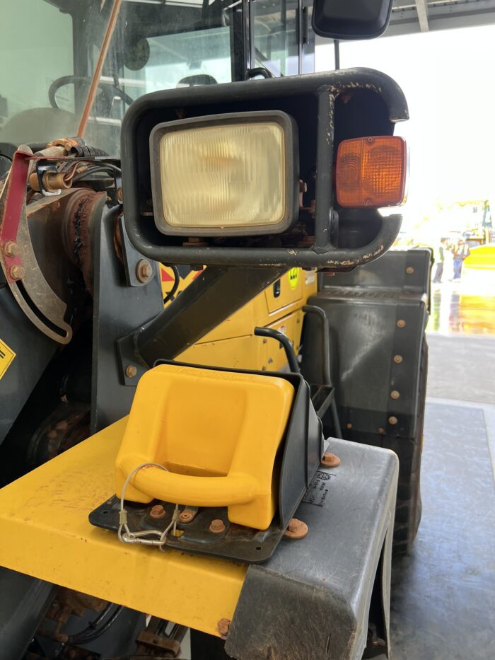 Komatsu WA320PZ-6 Tool Carrier For Sale - Image 7